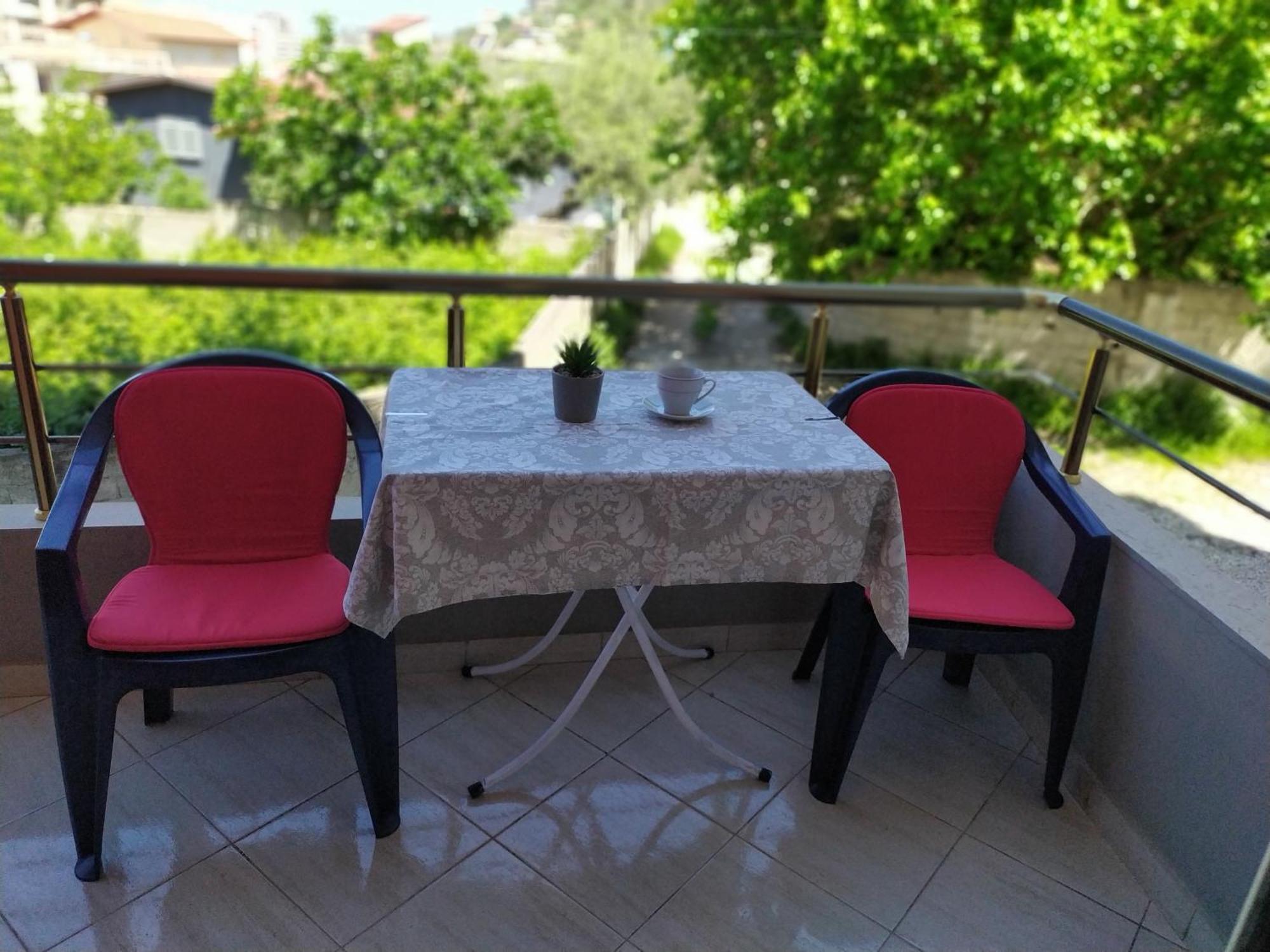 Valbona Apartments Vlorë Buitenkant foto