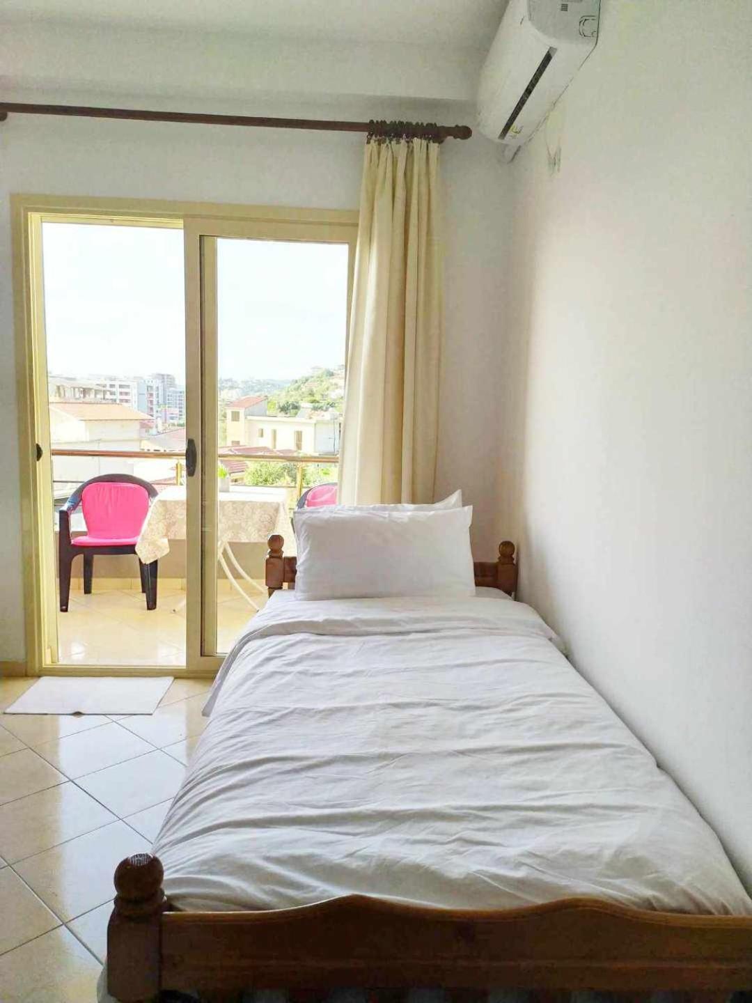 Valbona Apartments Vlorë Buitenkant foto